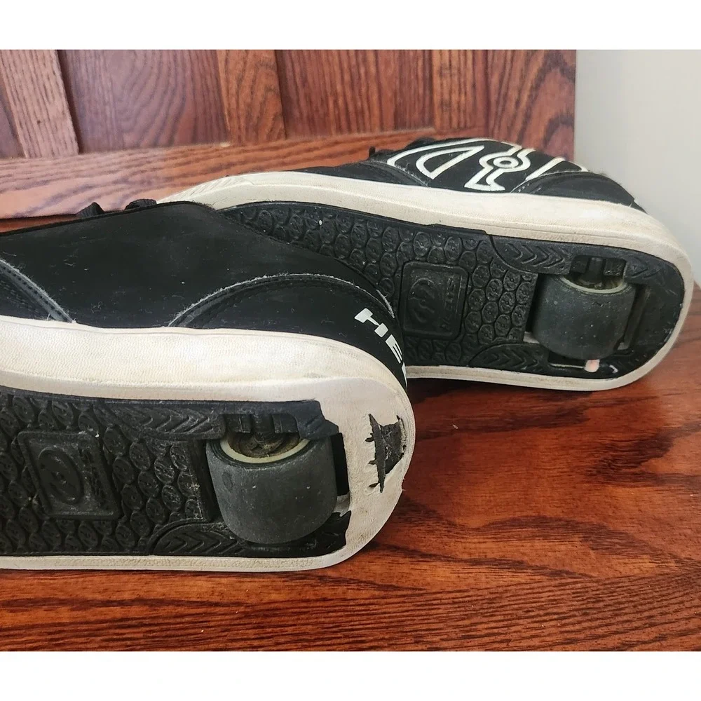 Heelys Boys Propel 2.0 Size Youth Size 5 Skate‎ Sneakers Shoes Black White